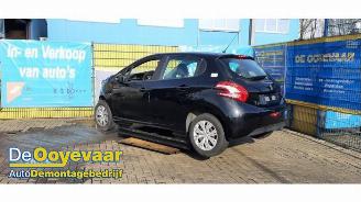 Autoverwertung Peugeot 208 208 I (CA/CC/CK/CL), Hatchback, 2012 / 2019 1.2 Vti 12V PureTech 82 2014/11