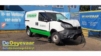 Vaurioauto  passenger cars Fiat Doblo Doblo Cargo (263), Van, 2010 1.6 D Multijet 2021/10
