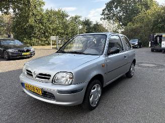 Unfallwagen Nissan Micra 1.3 GL N-CVT AUTOMAATBAK DEFECT !!! NIET RIJBAAR !!! 1999/6