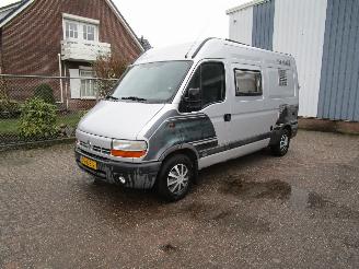 uszkodzony kampingi Renault  Master 2.5D 2000/8
