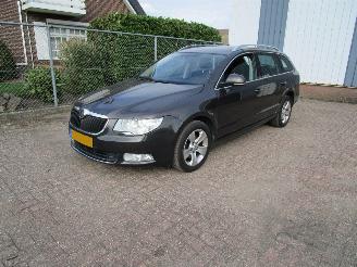 Damaged car Skoda Superb 1.8 TSI DSG Navi Clima 2010/11