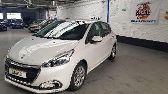 škoda osobní automobily Peugeot 208 1.2 PureTech Active 2017/5