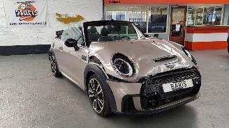 krockskadad bil auto Mini Cooper S 2.0 16V COOPER S CABRIO BENZ  AUT 1.998CC 131KW 178PK 2022/1