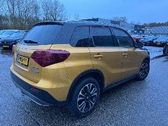 Vaurioauto  passenger cars Suzuki Vitara 1.4 Boosterjet Style Smart Hybrid BJ 2023 61.000 KM 2023/4