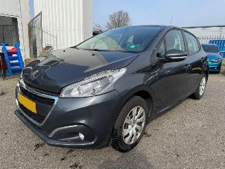 Unfallwagen Peugeot 208 1.2 PureTech Blue Lion 2016/11