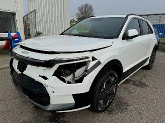 Schadeauto Kia Niro EV DynamicPlusLine 64.8 kWh 2023/9