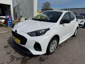 skadebil auto Mazda 2 Hybrid 1.5 Prime-line AUTOMAAT 2025/8