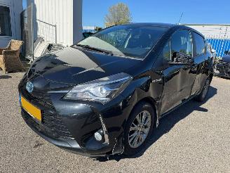uszkodzony samochody osobowe Toyota Yaris Toyota Yaris 1.5 Hybrid Dynamic 2019/10