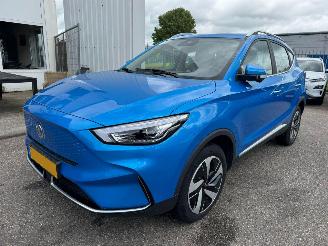 damaged passenger cars MG ZS EV Standard Range Luxury 50 kWh 2023/6
