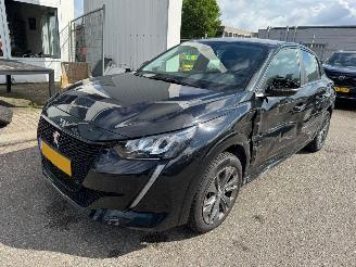 Voiture accidenté Peugeot e-208 EV Active Pack 50 kWh 2023/7