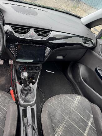 Opel Corsa-E 1.0 Turbo Color Edition picture 12