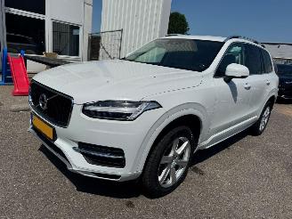 damaged passenger cars Volvo Xc-90 2.0 D5 AWD Inscription 2017/4
