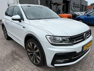 krockskadad bil auto Volkswagen Tiguan 1.5 AUTOMAAT TSI ACT Highline Business R 2019/3