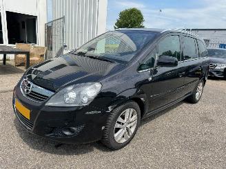 Auto incidentate Opel Zafira 1.8 Cosmo 2011/11