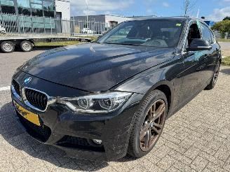 Unfallwagen BMW 3-serie 330e AUTOMAAT 2016/8