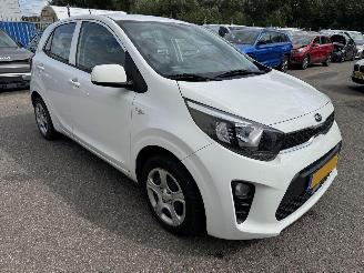 krockskadad bil auto Kia Picanto 1.0 DPi comfortLine 5p 2021/7
