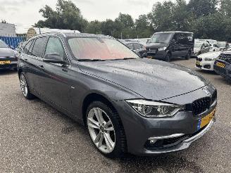 krockskadad bil auto BMW 3-serie 318i Luxury Edition 2018/9
