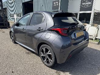 krockskadad bil auto Toyota Yaris 1.5 Hybrid 115 Dynamic 2025/9