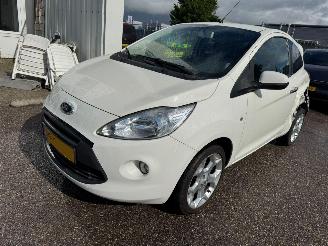 skadebil auto Ford Ka 1.2 Titanium X start/stop 2011/2