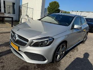 Schadeauto Mercedes A-klasse 160 Ambition 2016/10