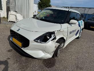 krockskadad bil auto Suzuki Swift 1.2 Select Smart Hybrid 2026/2