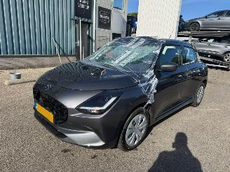 Voiture accidenté Suzuki Swift 1.2 Comfort Smart Hybrid 2025/5