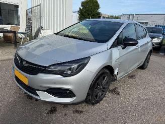 Damaged car Opel Astra 1.2 Design & Tech 2021/11
