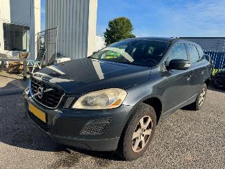 krockskadad bil auto Volvo Xc-60 2.0 D3 Kinetic 2012/1