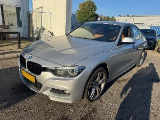 krockskadad bil auto BMW 3-serie 320i Edition M Sport Shadow High Executive 2018/3