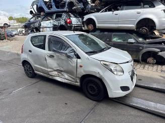 Salvage car Suzuki Alto Alto, Hatchback 5-drs, 2009 1.0 12V 2011/3