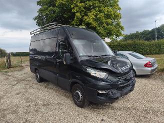 Schade bestelwagen Iveco Daily Daily 3.0 180 pk automaat 2019/9