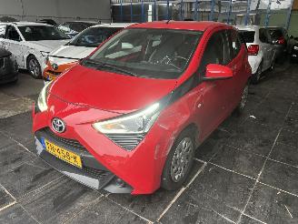 Unfallwagen Toyota Aygo 1.0 VVT-I X-PLAY 2018/9