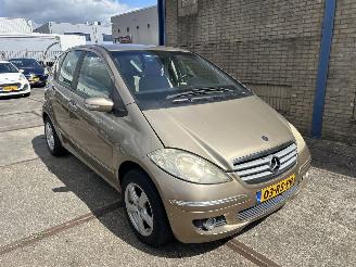 krockskadad bil auto Mercedes A-klasse 170 ELEGANCE 2005/8