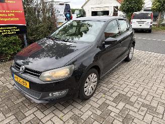 Unfallwagen Volkswagen Polo 1.2 TSI Bleumotion Edition + 2013/6