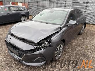Sloopauto Hyundai I-30 i30 Fastback (PDEBA/PEDBC), Liftback, 2017 1.0 T-GDI 12V 2019