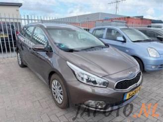 Sloopauto Kia Cee d Cee'd Sportswagon (JDC5), Combi, 2012 / 2018 1.6 GDI 16V 2013/1