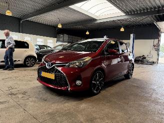Damaged car Toyota Yaris 1.5 Hybrid Volcano Edition 2017/1