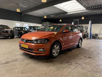 krockskadad bil auto Volkswagen Polo 1.0 TSI Comfort 126.000 NAP! 2020/3
