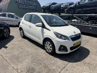 krockskadad bil auto Peugeot 108 1.0 50KW Airco Led Active 5-Deurs NAP 2016/9