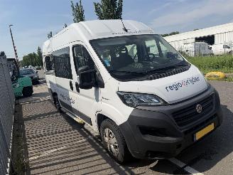 Vaurioauto  passenger cars Fiat Ducato 79 kWH Autom. 90KW 6 Persoons Rolstoellift 2022/9