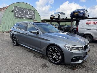 Auto incidentate BMW 5-serie 520D 140KW Autom. High Executive Pano Clima Navi Xenon Led 2017/3