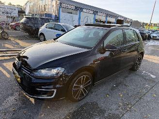 uszkodzony samochody osobowe Volkswagen Golf 1.4 GTE 110KW Pano Clima Navi Led NAP 2015/12