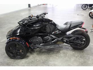 Uttjänta bilar motor Can-Am  F3 2022