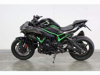 Uttjänta bilar motor Kawasaki  ZH2 2021