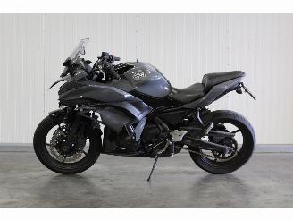 krockskadad bil motor Kawasaki Ninja 650  2018/3