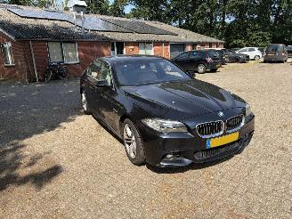 uszkodzony samochody osobowe BMW 5-serie gereserveerd 2016/3