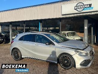 Vaurioauto  passenger cars Mercedes A-klasse 180 Prestige AMG Panorama Navigatie Stoelverw. Airco PDC 2016/8