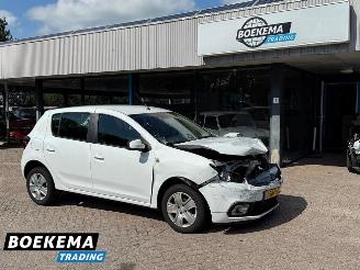 damaged passenger cars Dacia Sandero 0.9 TCe Easy-R Comfort Automaat Airco Cruise 2020/9