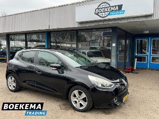 Auto incidentate Renault Clio 0.9 TCe Expression Navigatie Airco Cruise 2012/12