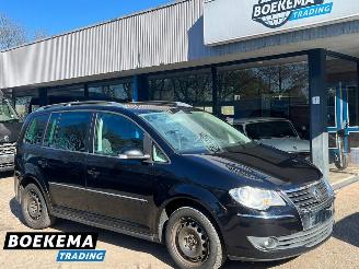 damaged passenger cars Volkswagen Touran 2.0 TDI 170PK Highline Stoelverw. Cruise Climate 2008/5